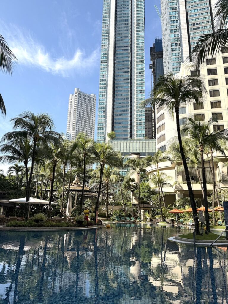 Edsa-Shangrila-garden